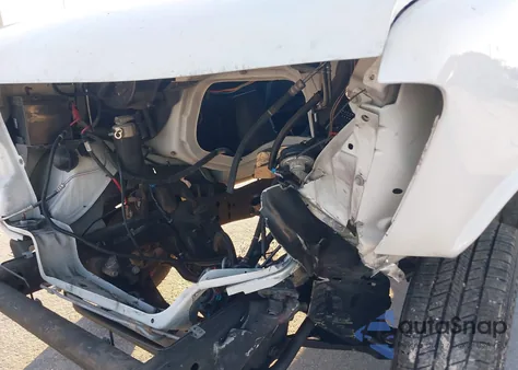 2017 Chevrolet Express 2500 Work Van z USA, uszkodzony, nr VIN 1GCWGAFF7H1233435